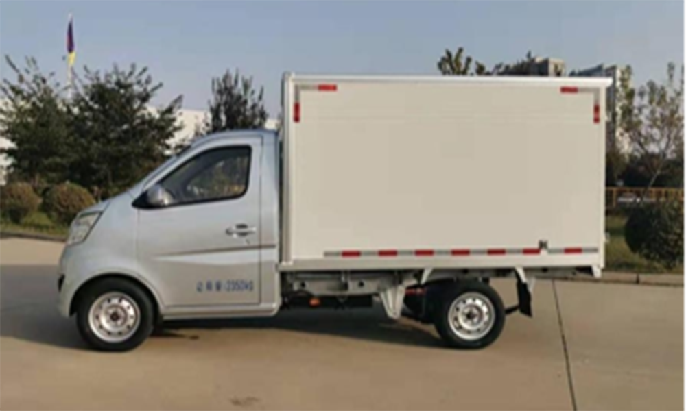 Logistics vehicle (Changan Xingka)